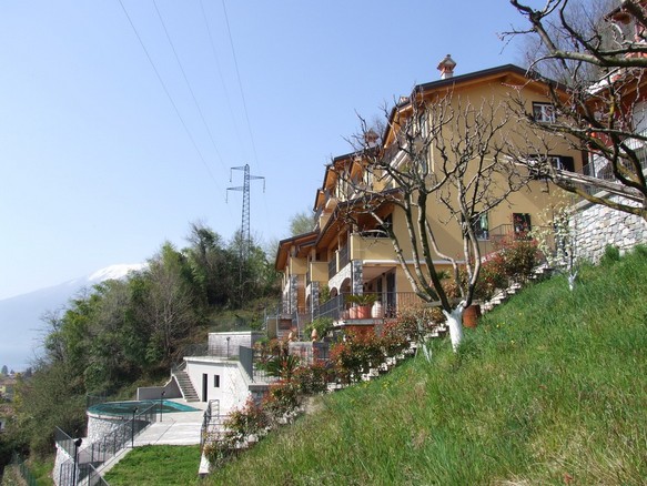 RESIDENZA IL POGGIO -ESTERNI 003.JPG